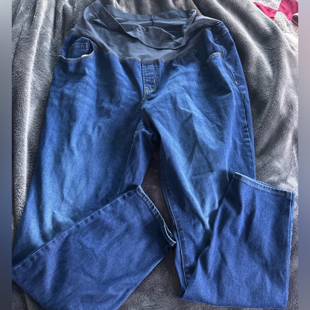 Maternity skinny jeans